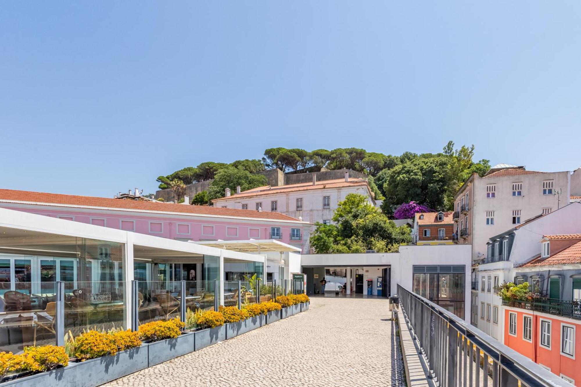 Apartment Gralhas Lissabon